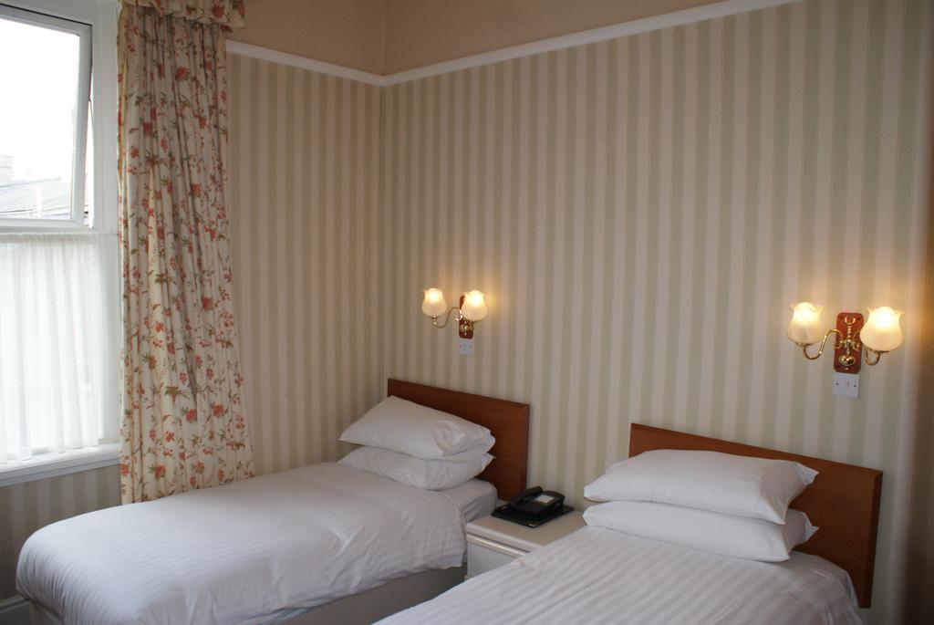 لاندودنو Queens Lodge المظهر الخارجي الصورة
